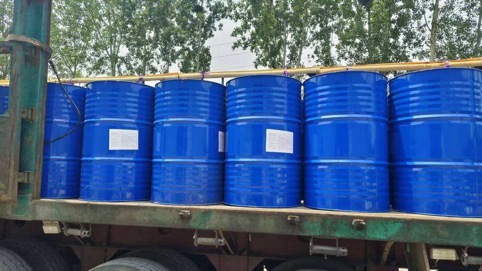 金牌食品級甘油出貨現場.jpg 金牌食品級甘油出貨現場.jpg